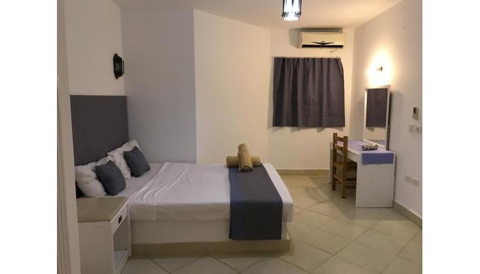 Regency Towers Apartments poza 2