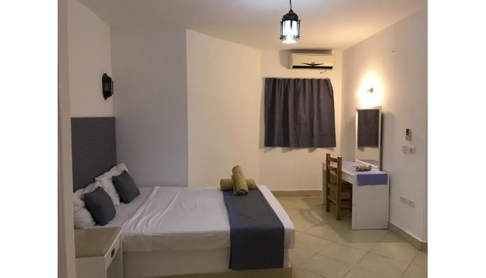 Regency Towers Apartments poza 1