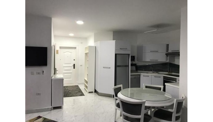 Regency Towers Apartments poza 16