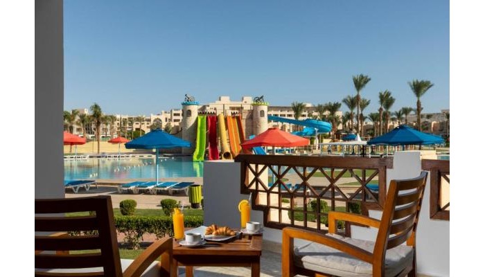 Royal Lagoons Resort & Aqua Park poza 12