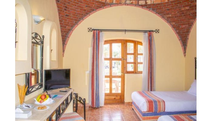 Protels Crystal Beach Resort poza 16