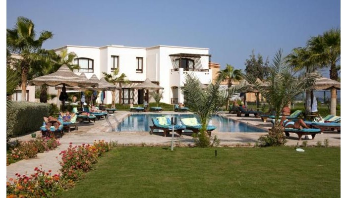 Tamra Beach Resort poza 0