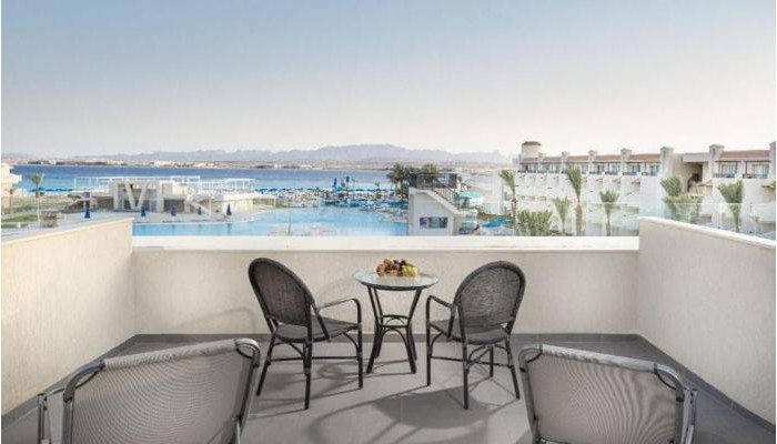 The V Luxury Resort poza 11