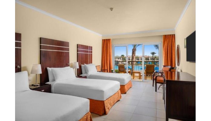 Doubletree By Hilton Sharks Bay Resort poza 3