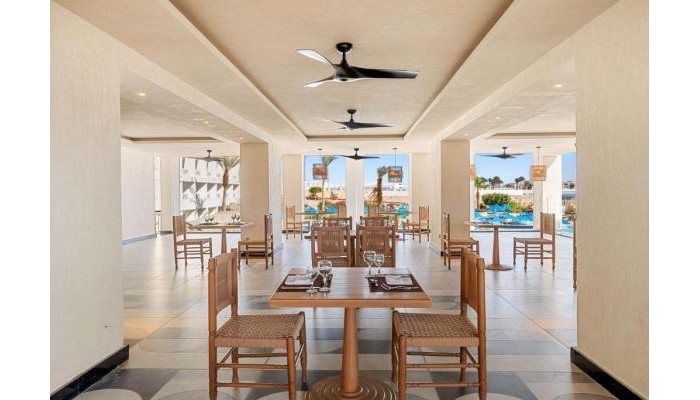 Doubletree By Hilton Sharks Bay Resort poza 7