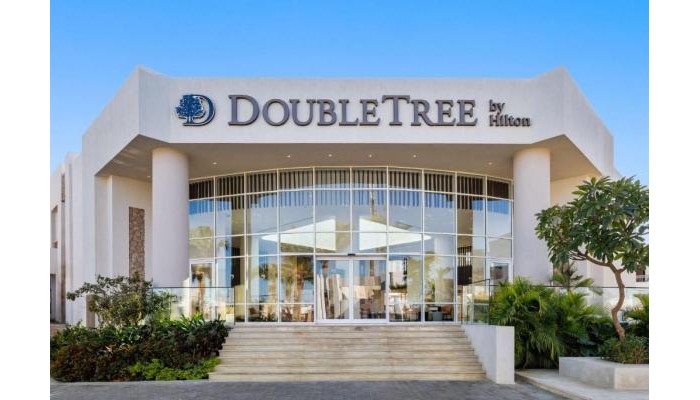 Doubletree By Hilton Sharks Bay Resort poza 0