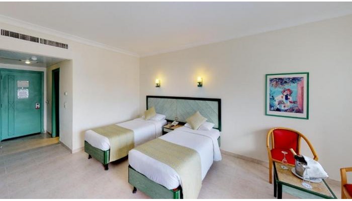 Hotel Falcon Hills poza 7