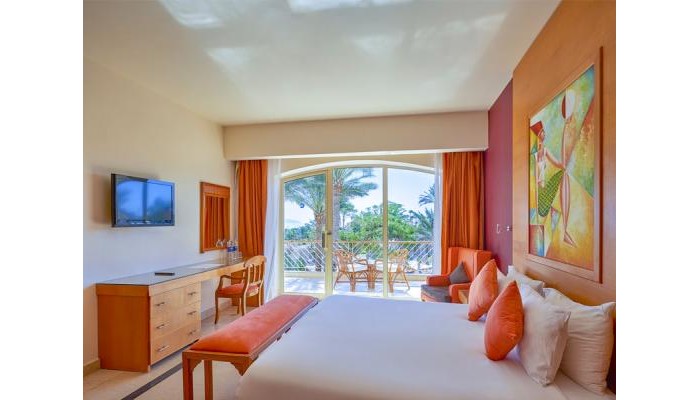 Parrotel Beach Resort poza 17