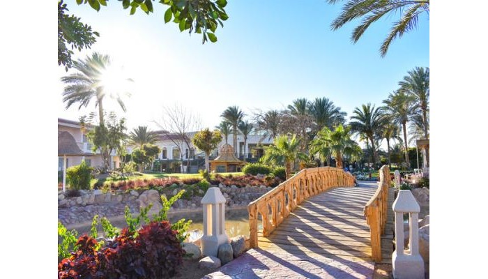 Parrotel Beach Resort poza 2