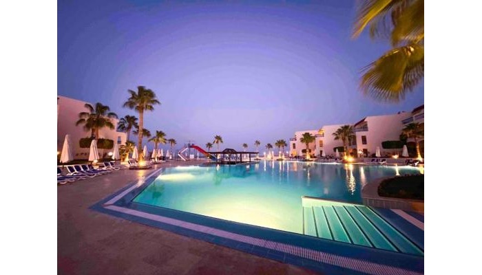 Ivy Cyrene Island Aqua Park Resort poza 27