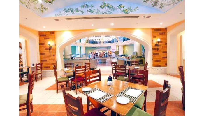 Ivy Cyrene Island Aqua Park Resort poza 8