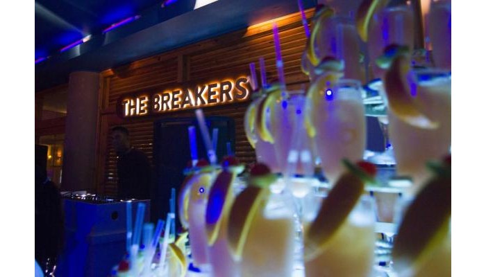 Hotel The Breakers Diving & Surfing Lodge poza 13